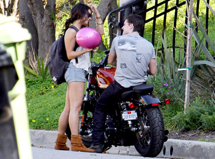 Vanessa Hudgens, Josh Hutcherson Vanessa Hudgens, Josh Hutcherson